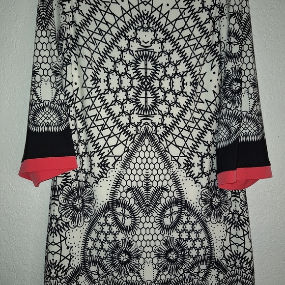 Eliza J Black White Coral Stretch Shift Back Zip Dress Size 8 - Picture 3 of 10